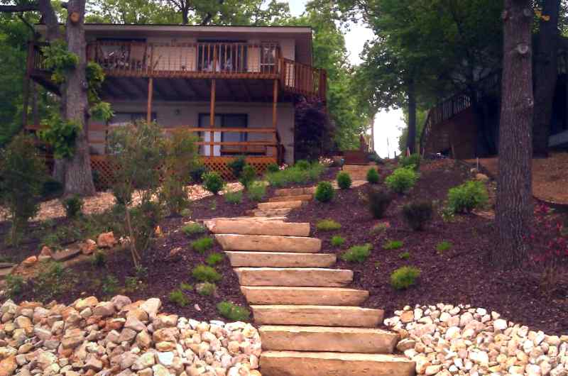 Stone Steps: Why Use Natural Stone for Landscape Steps On a Slope .