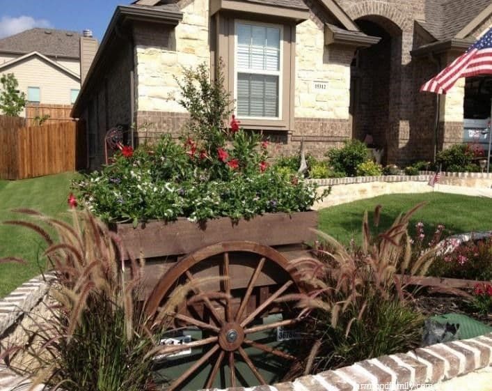 24+ Creative Landscaping Ideas To Hide Utility Boxes - Farm Food .