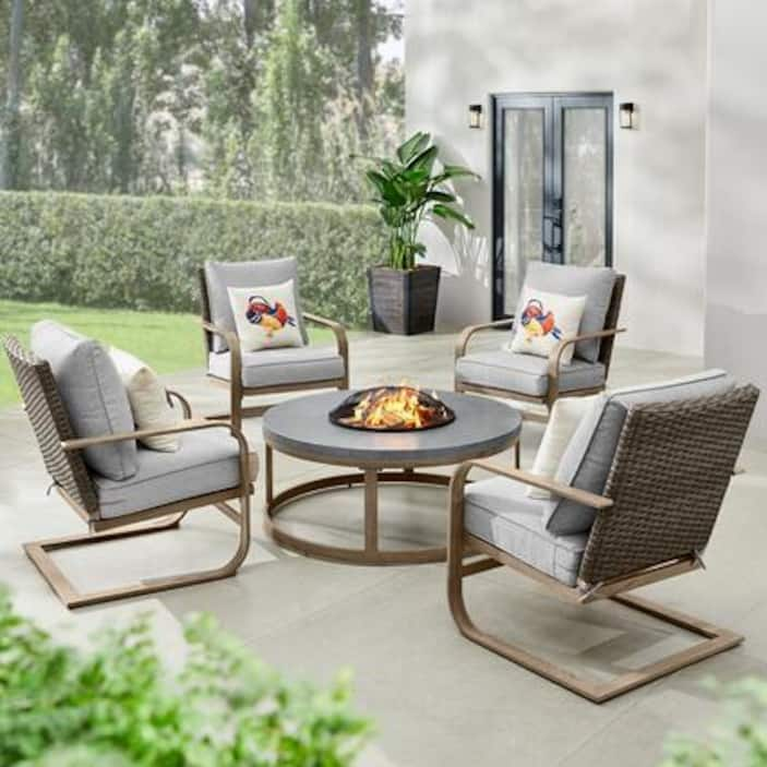 Patio Furniture - The Home Dep