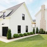 Ultimate Guide to Modern Farmhouse Landscaping - Nikki's Pla