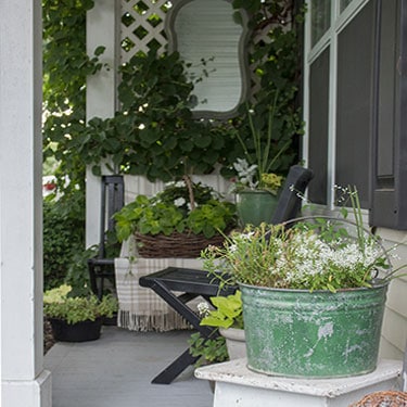 Steal My Small Front Porch Ideas On A Budget - The Honeycomb Ho