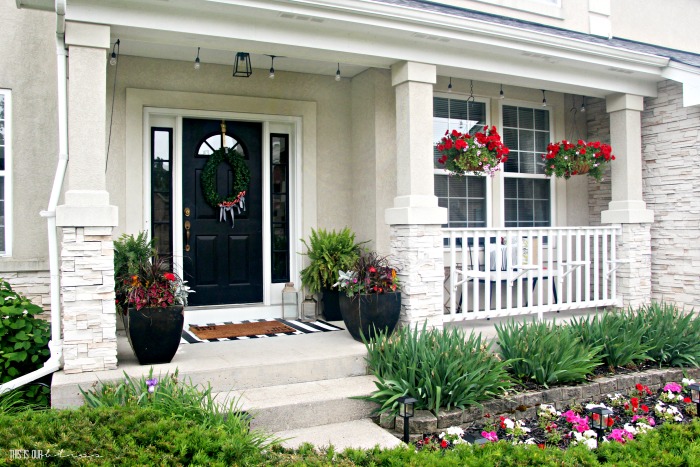 How to Spruce Up Your Front Porch | This is our Bli