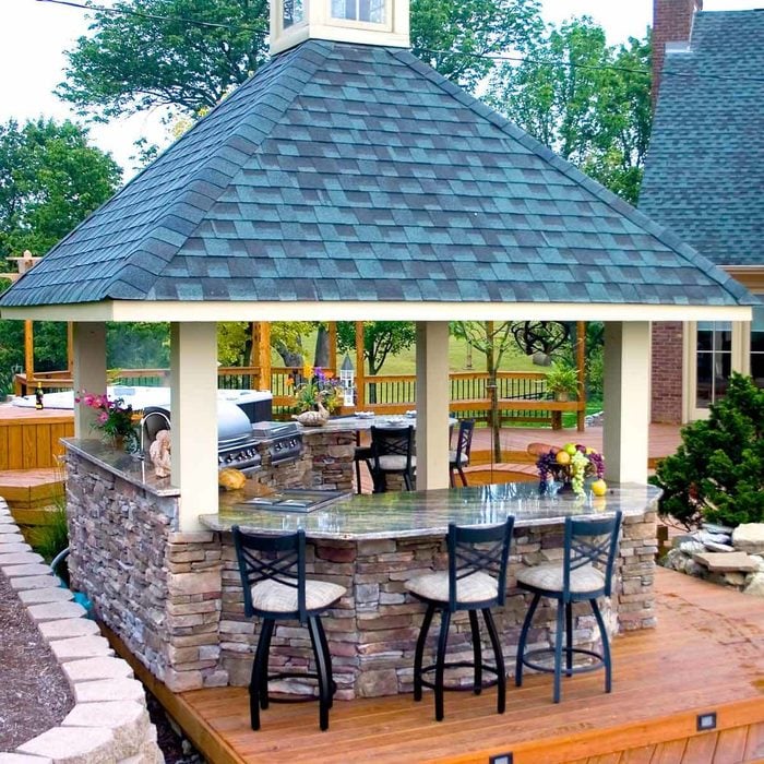 10 Inspiring Outdoor Bar Ideas — The Family Handym