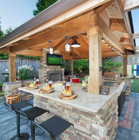 Outdoor Bar Ideas for Your Backya