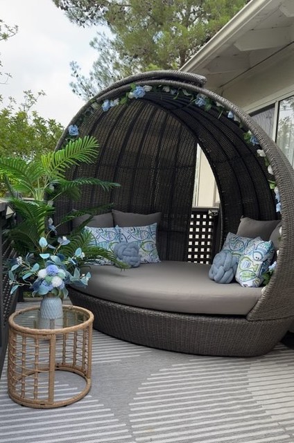 Miraval Outdoor Daybed | Living Spac