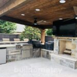 4 Things to Consider When Choosing Outdoor Fireplace Desig