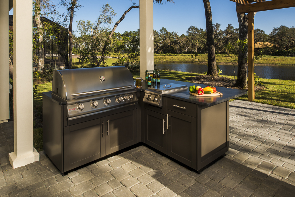 Outdoor Kitchen Ideas for Small Spac