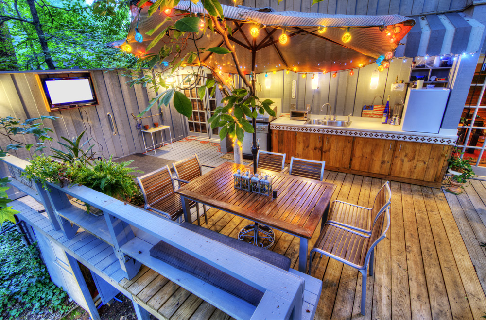 3 Great Outdoor Living Space Design Ideas — Malek Constructi