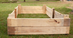 Raised Garden Bed From Pallets - Jean Elle Ho