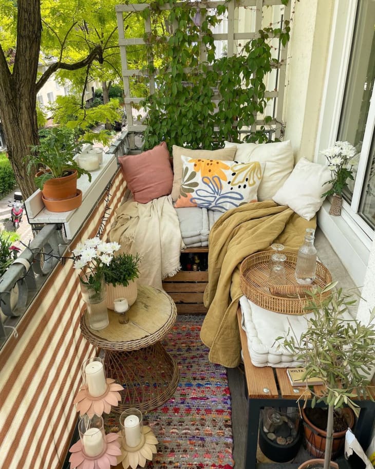 20 Balcony Garden Ideas - How to Grow Plants on a Small Balcony .