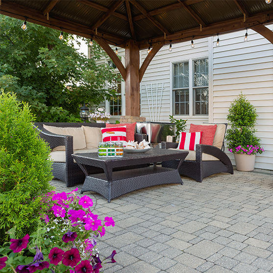 Backyard Makeover on a Budget: 7 Best Inexpensive Backyard Ide