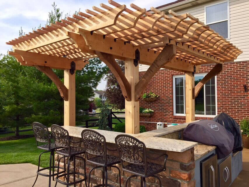 Pergola Ideas for Small Patios to Make Maximum Use of Space - OZCO .