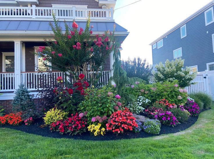 Top Front Yard & Back Yard Landscaping Ideas of 2023 | Porch .