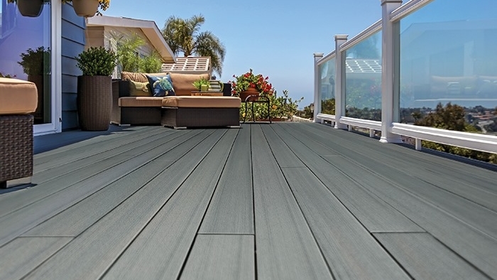 Does Composite Decking Splinte