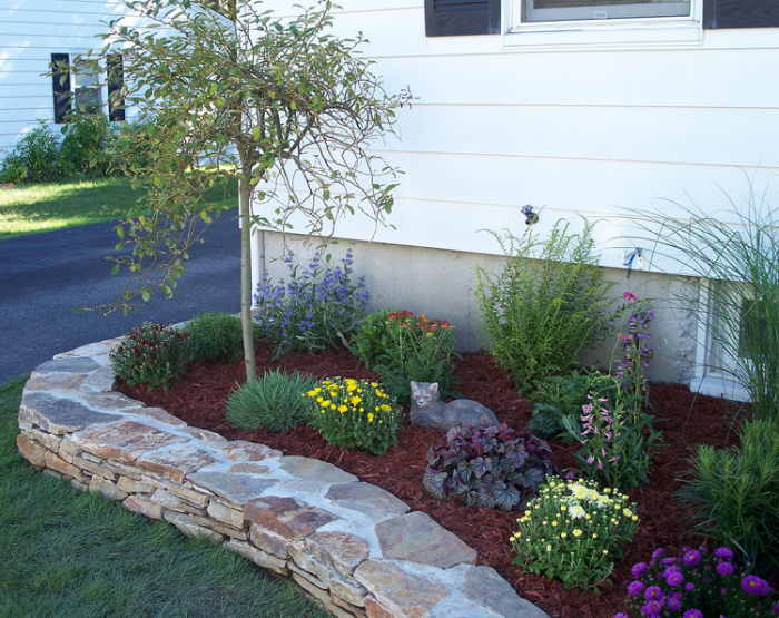 Raised Flower Beds for a Charming Front Ya