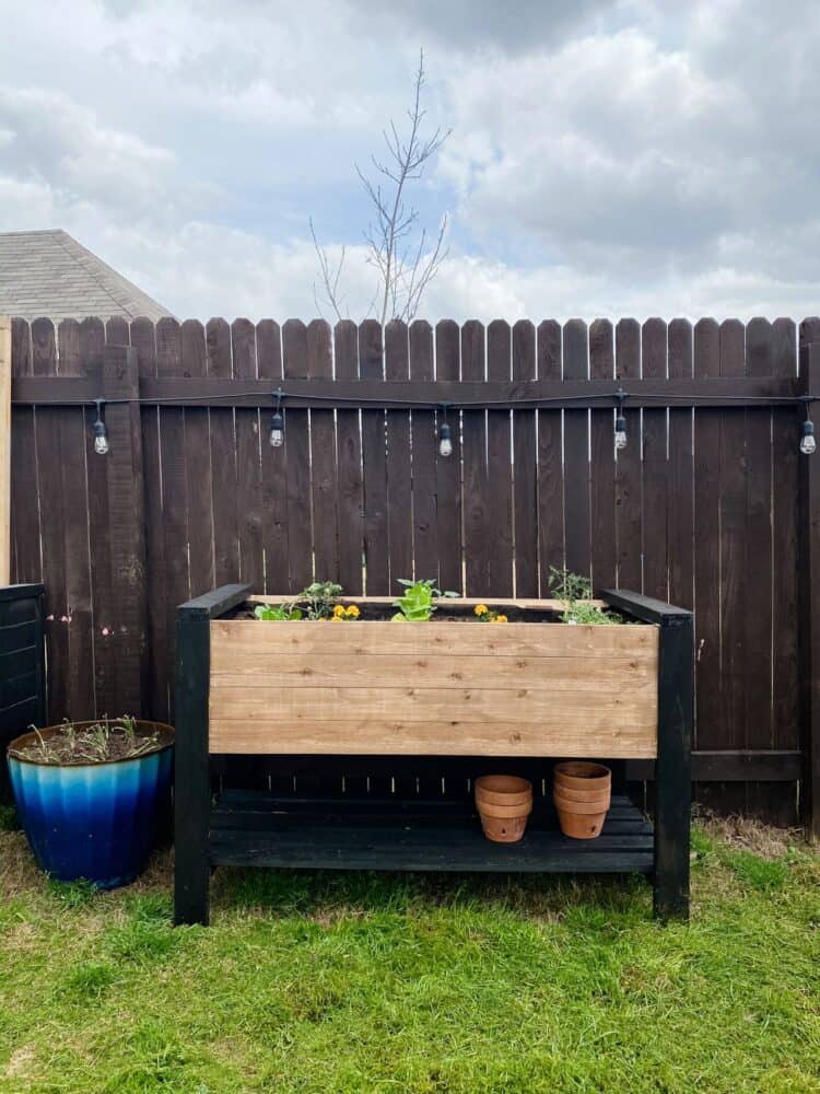 Easy DIY Raised Garden Bed - Love & Renovatio