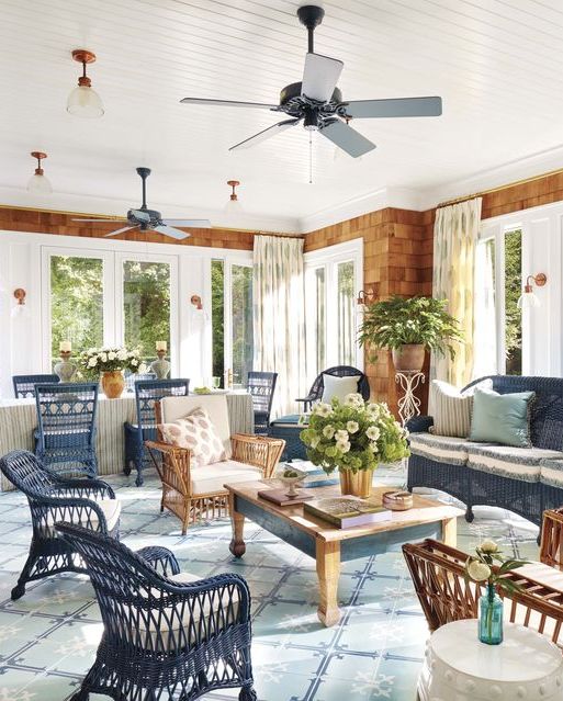 15 Screened In Porch Ideas for a Perfect Outdoor Retre