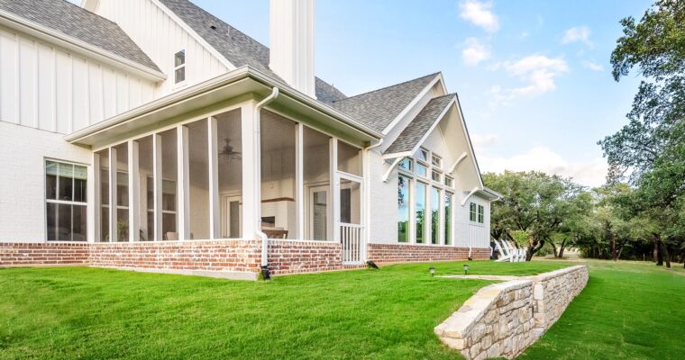 How to build a Simple Screened Porch for your Home ⋆ The Old Ba