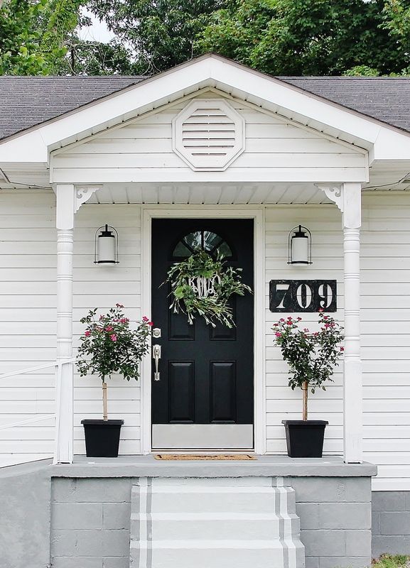 The Gatehouse: Curb Appeal Ideas - Thistlewood Farm | Front porch .