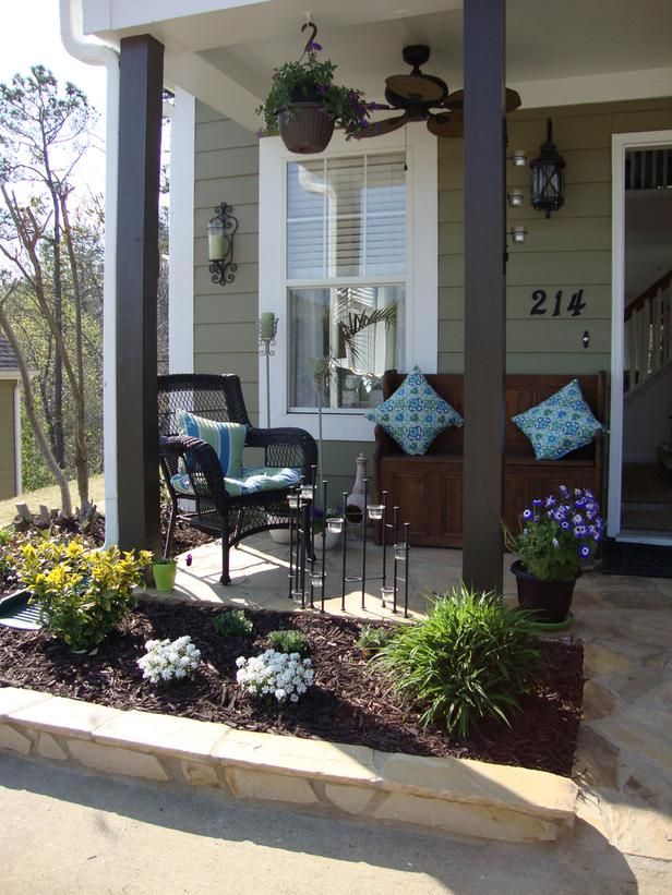 Eye-Catching Entryways for Summer | Front porch design, Porch .