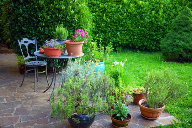 30 Best Small Garden Ideas - Clever Ideas for Small Garde