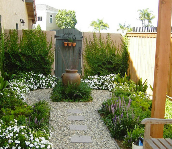 Small Garden Landscaping Ideas - Ferns N Peta