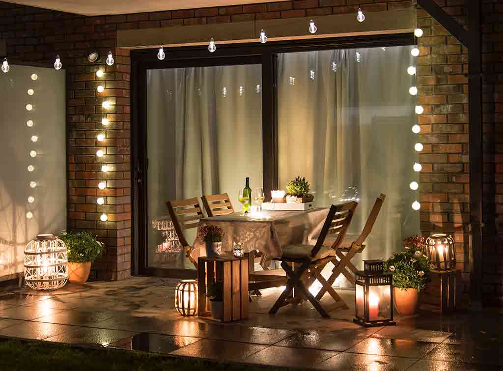 5 Cheap Garden Lighting Ideas That Still Shine Brightly | Checkatra