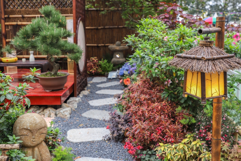 3 Small Japanese Garden Ideas for Backyards - MyGardenLi