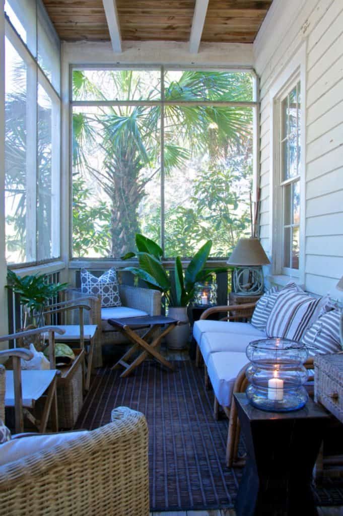 15+ Charming Southern Style Screened Porch Ideas To Love All .