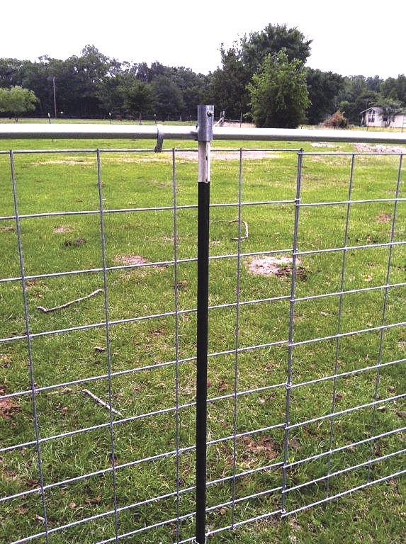 How To Build A Strong, Cheap Fence | Cattle panel fence, Backyard .