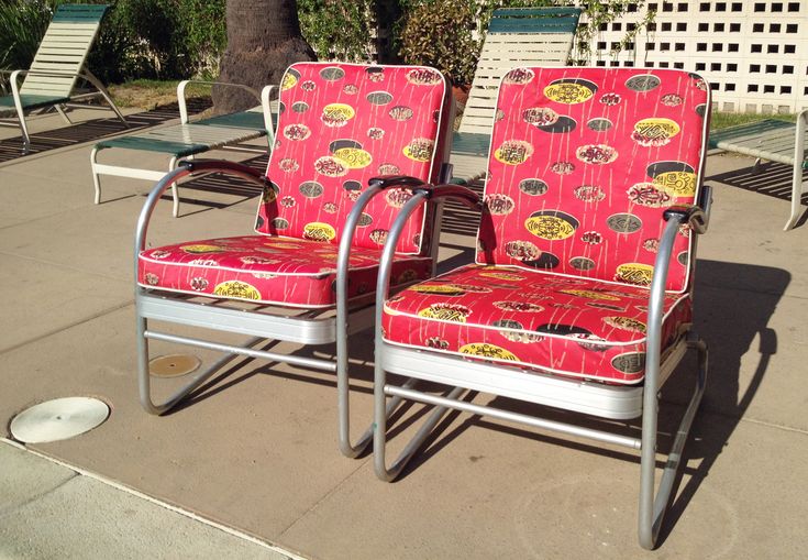 Vintage 1950s patio / pool / lawn / garden / porch chairs with .