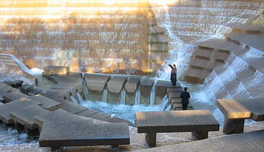 Fort Worth Water Gardens - Wikiped