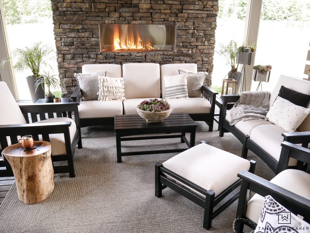 New Black and White Outdoor Patio Furniture With Stone Firepla