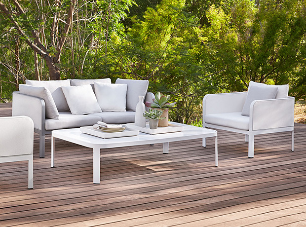 House & Home - 10-MorganMichener-White-Patio-Furniture--connexi