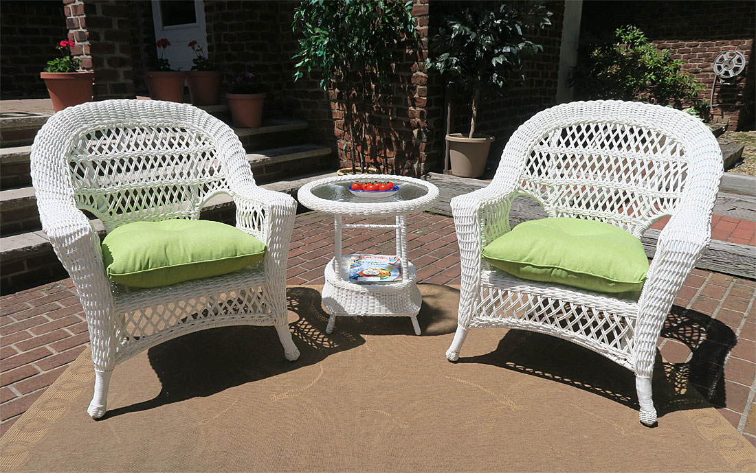 All White Resin Wicker Outdoor Furnitu