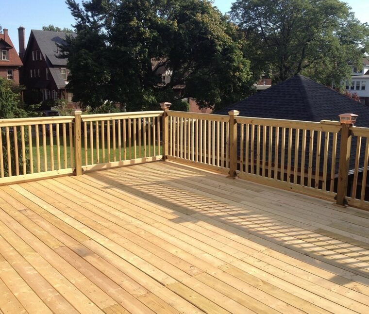 The Best Heavy Duty Deck Stain for High-Traffic Dec