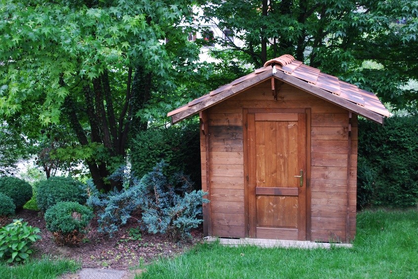 Wood, Vinyl, and Cedar: Which is the Best Material for Garden .